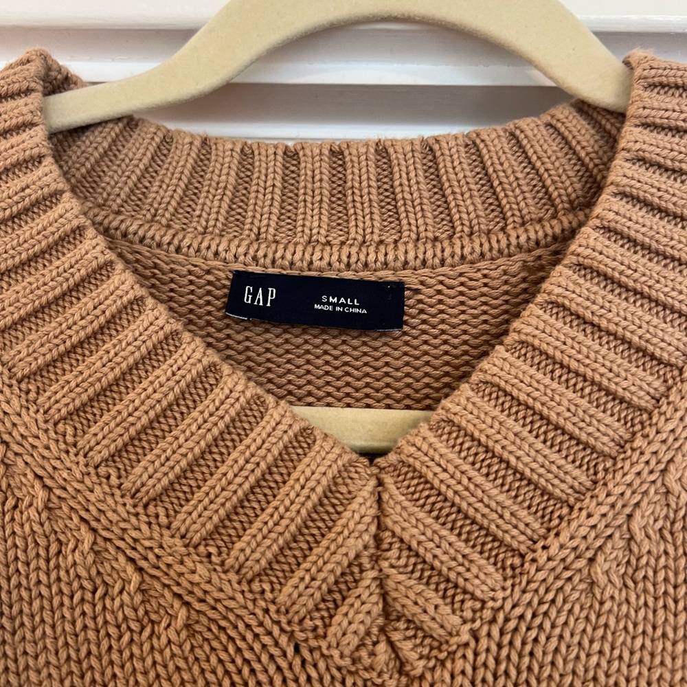Gap sweater - Picture 3 of 4